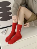 جوراب ساق‌دار اسپرت مدل لوگو مثلثی گلدوزی شده نخی زنانه و مردانه - تصویر 3